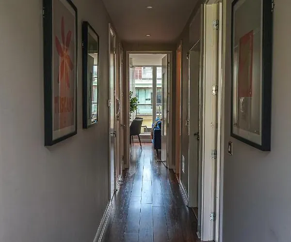 Charming Duplex In Grand Canal Dublino