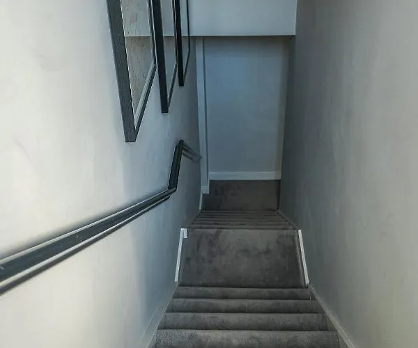 Charming Duplex In Grand Canal * Dublin