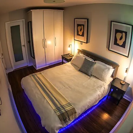 Lägenhet Charming Duplex In Grand Canal Dublin
